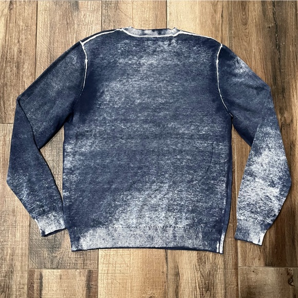 Guess Mason Men’s Long Sleeve Distressed Crewneck Navy Blue Logo Sweater - Picture 5 of 11